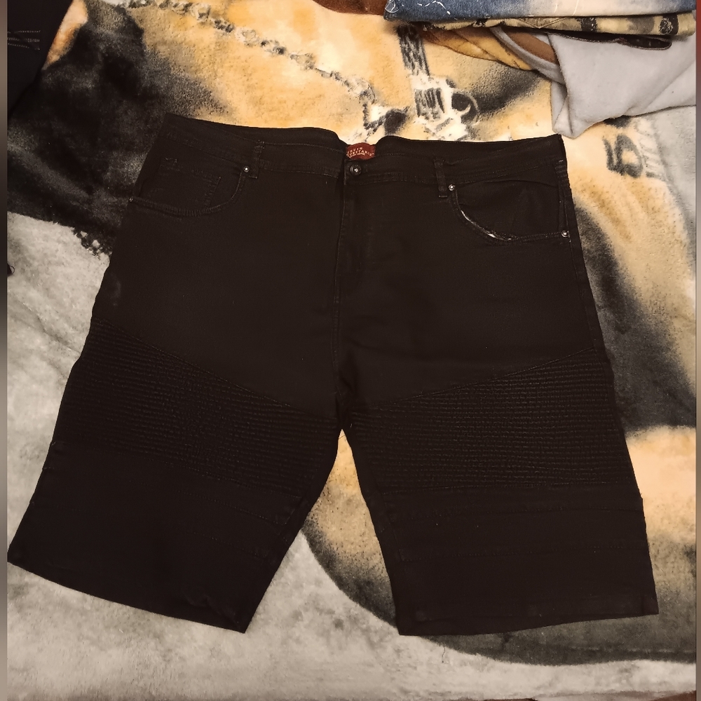 Truth substance black biker shorts size 48